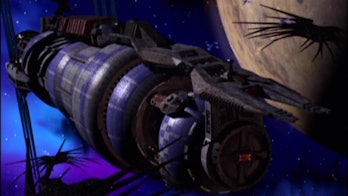 The Shadows surround Babylon 5