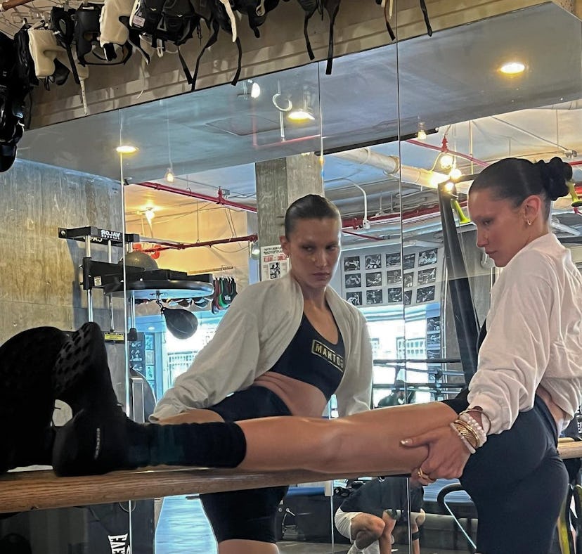 Bella Hadid works out in the gym doing her leg workout, according to TikTok.