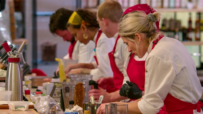 Bustle has an exclusive first look at 'Pressure Cooker,' Netflix's new reality cooking show with a t...