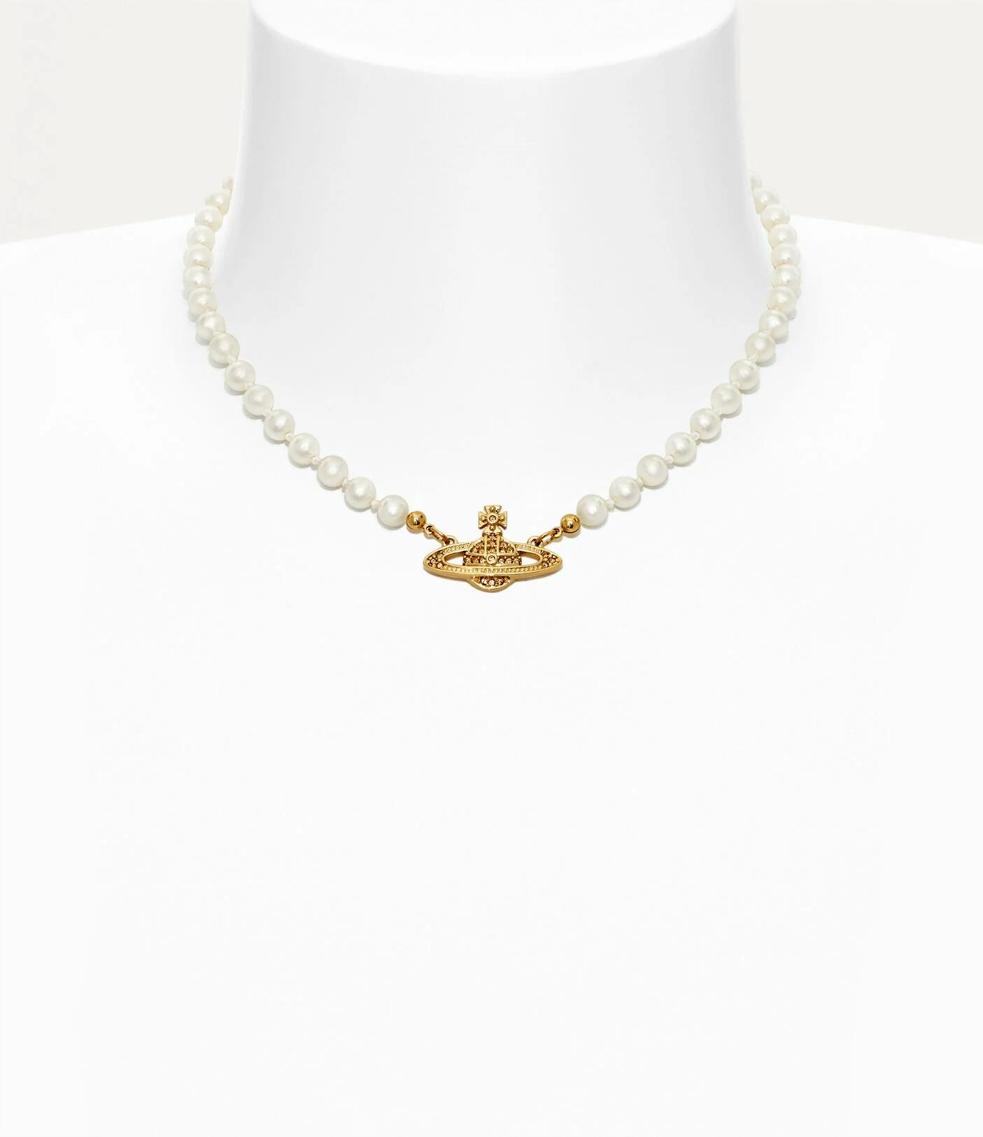 Mini Bas Relief Pearl Choker