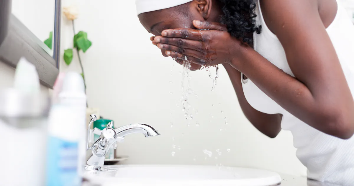 Should Your Teen Try Skin Cycling? An Expert Take On This TikTok Trend Should Your Teen Try Skin Cycling? An Expert Take On This TikTok Trend