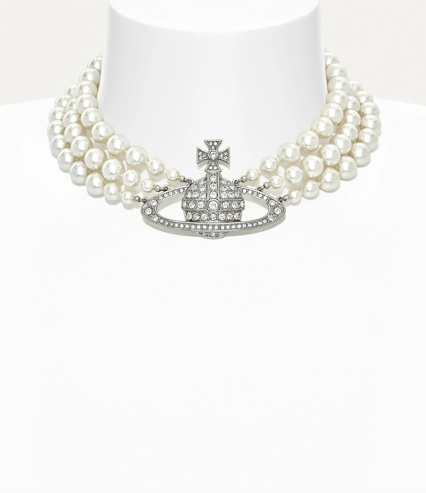 Three Row Pearl Bas Relief Choker