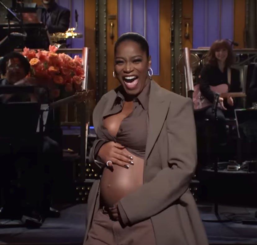 Keke Palmer's pregnancy reveal in her 'Saturday Night Live' monologue had viewers cheering.