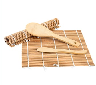 Delamu Bamboo Sushi Making Kit