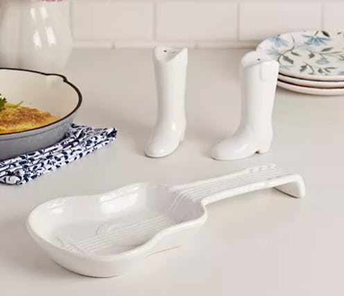 Where to find Dolly Parton's cowboy boot salt and pepper shakers