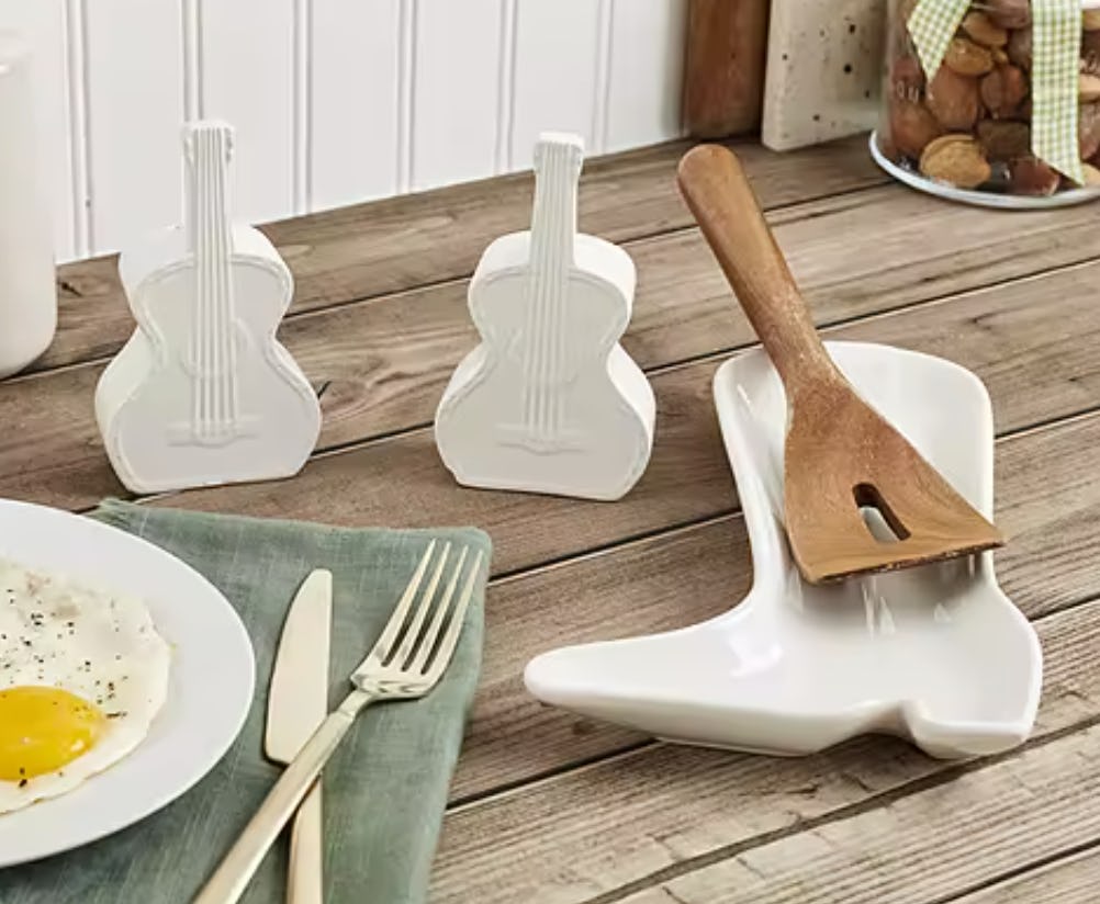 Dolly Parton 3-Piece Guitar Shaker Set