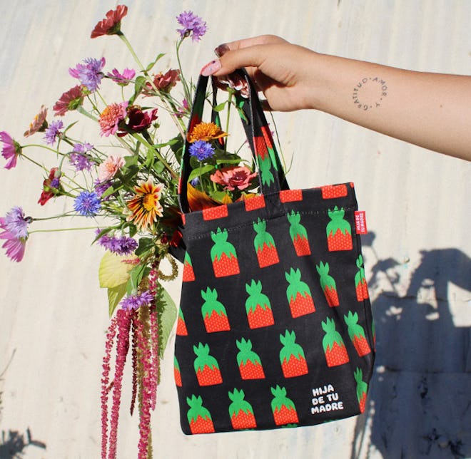 Niña Fresa Mini Hand Bag