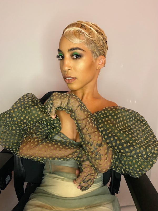 Bustle’s senior beauty editor Erin Stovall chats with Jillian Mercado (in the metaverse) about the f…