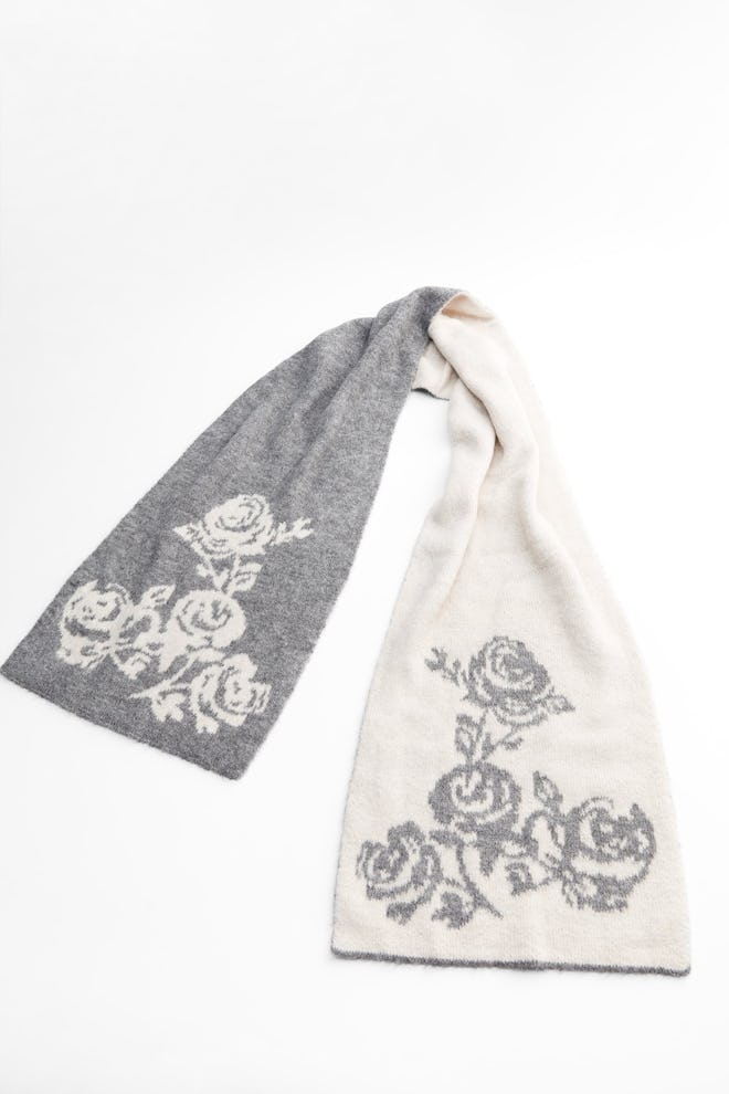 Zara gray floral knit scarf