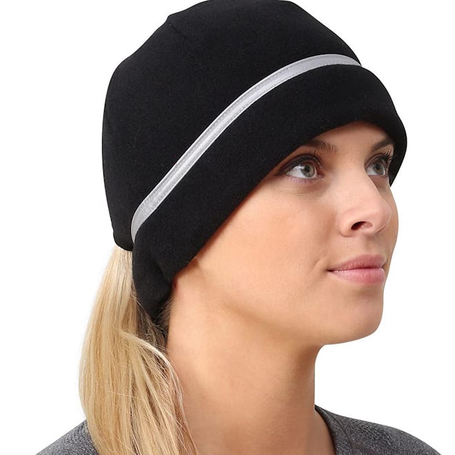 This polar fleece beanie comes with a reflective strip to keep you warm and visible on cold, dark ru...