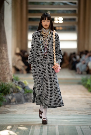 a model walking in the chanel pre-fall 2023 show