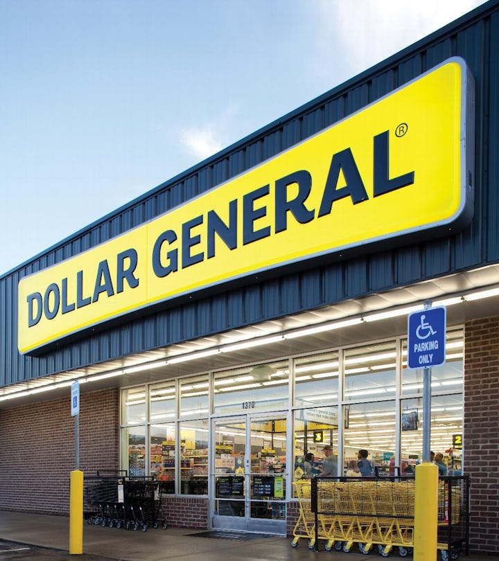 Dollar General 2022 Christmas Hours On Christmas Eve & Christmas Day Dollar General Christmas Hours