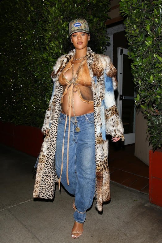Rihanna maternity style.