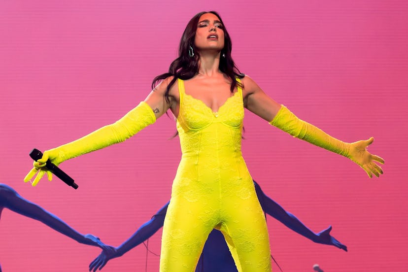 Dua Lipa future nostlagia tour looks