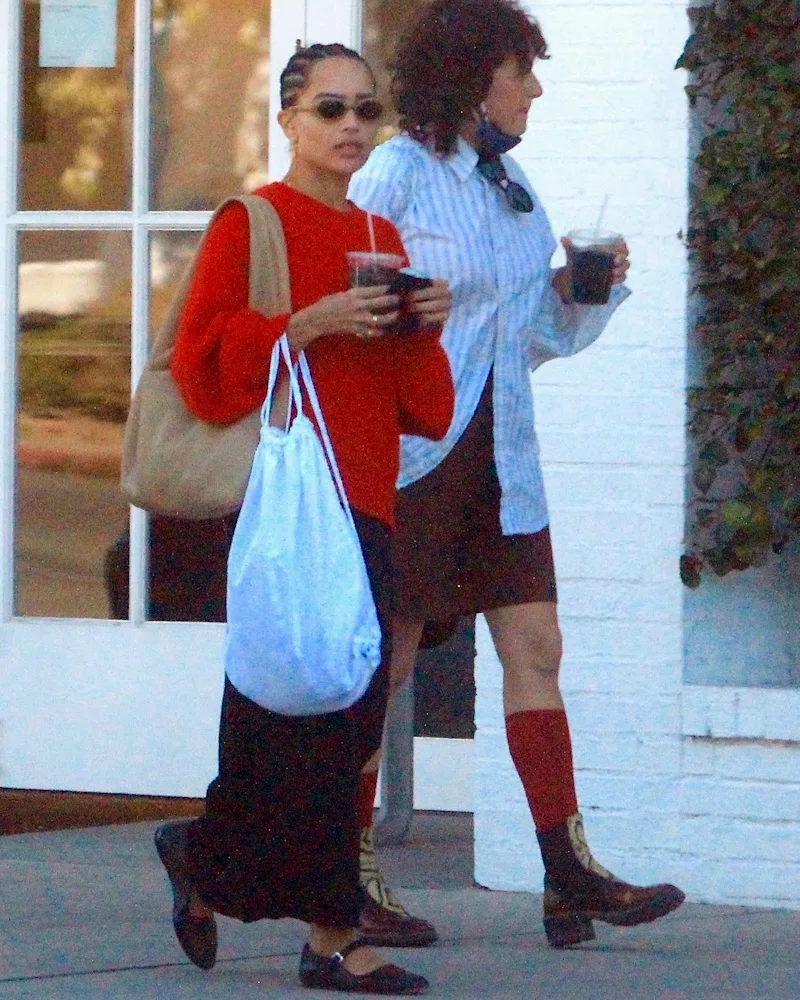 Zoë Kravitz’s Mary Jane Ballet Flats Can Be Worn Year Round