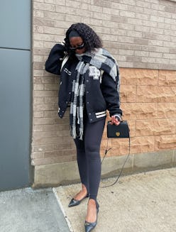 How To Wear Everlane s Stirrup Leggings As Evidenced By TZR Editors