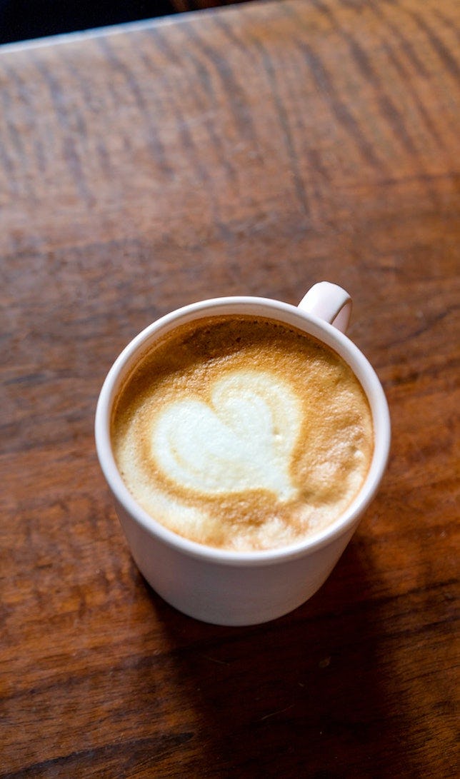 Valentine's Day 2022 deals from Starbucks, Popeyes, and Cinnabon.