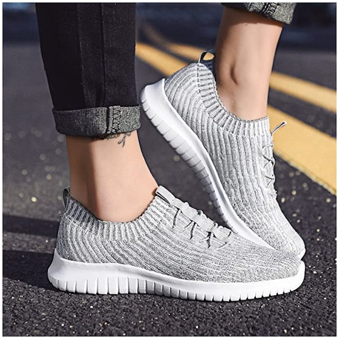 Tiosebon Slip-On Running Sneakers