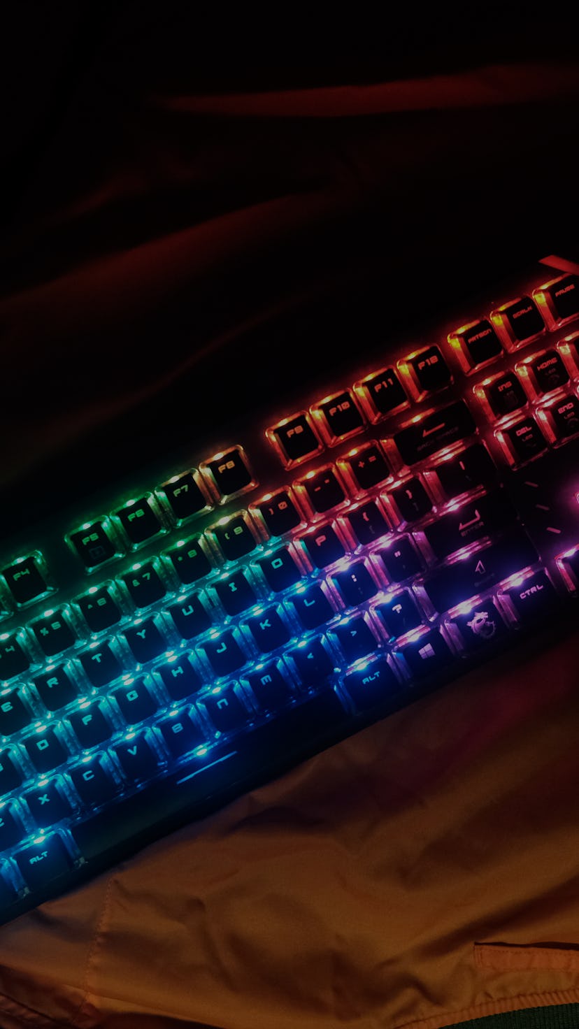 MSI SGK71 Sonic review: The RGBs can change the color of an entire room.