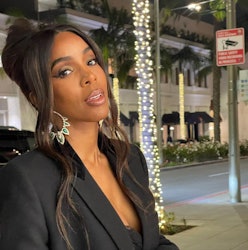Kelly Rowland Debuts New Haircut While Dressed In Fendi