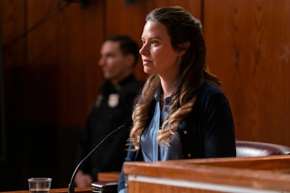 Katie Lowes as Rachel on the witness stand in episode 109 of 'Inventing Anna' via Netflix's press si...