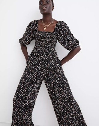 Madewell Curvy Lucie Smocked Wide-Leg Jumpsuit in Stem Scatter