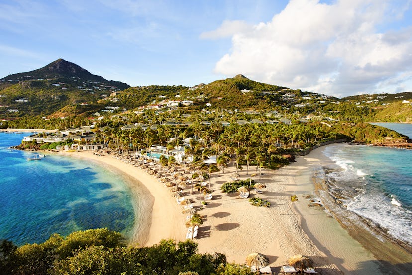 Rosewood Le Guanahani, view of the island and both sides of the beaches