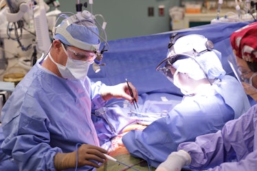 Transplant surgeon in an operating room. 