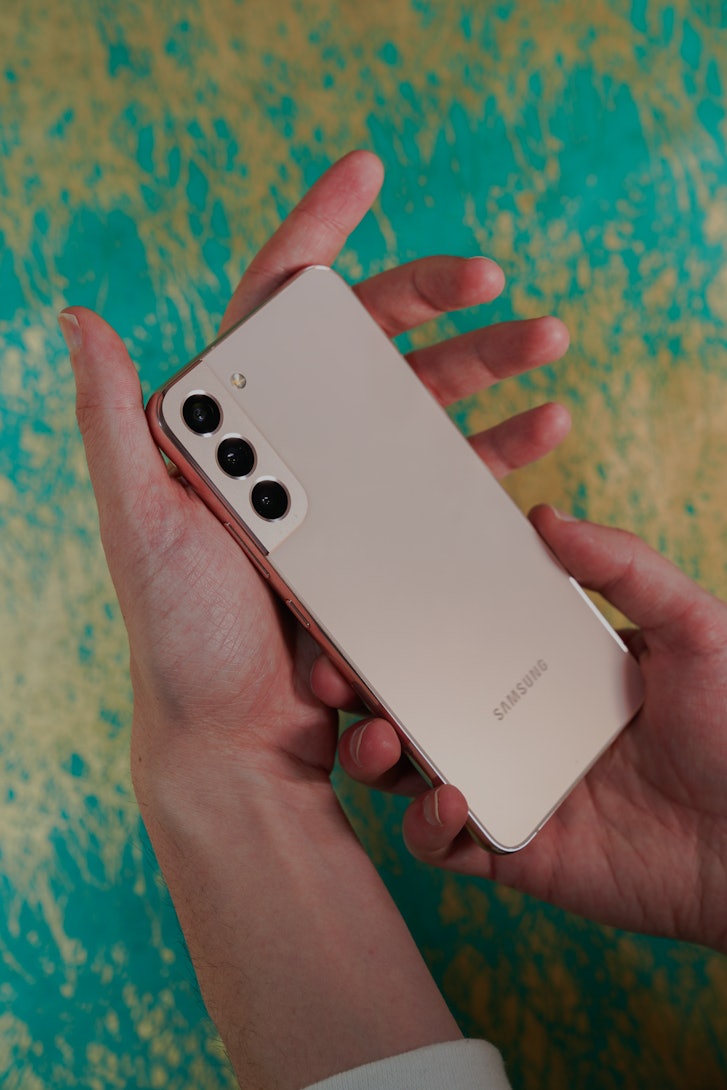 S22+ vs. Pixel 6 vs. iPhone 11: Which phone takes better portrait photos?