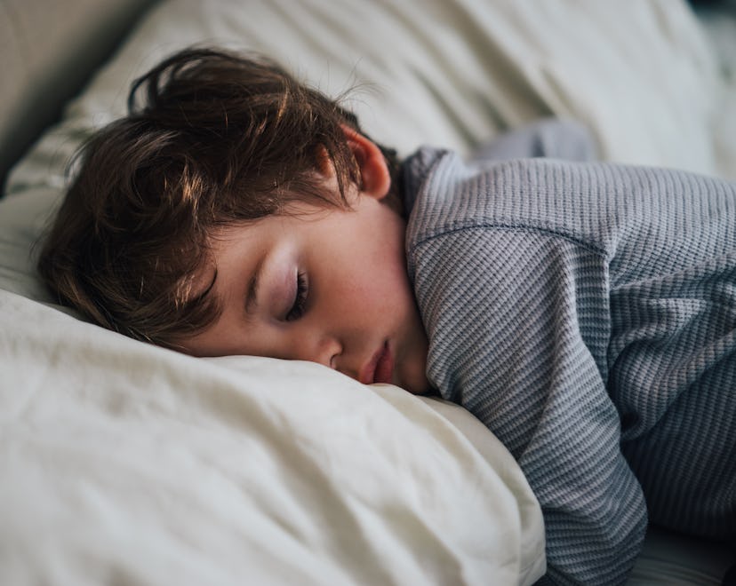 reasons why toddlers grind their teeth when they are sleeping or are awake