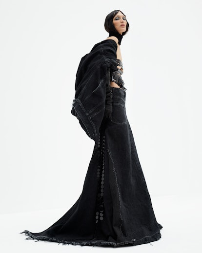 Bella Hadid modeling Marc Jacobs fall 2022