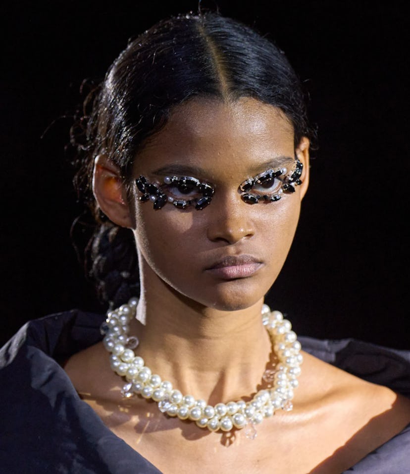 Simone Rocha AW22 Model eye jewels