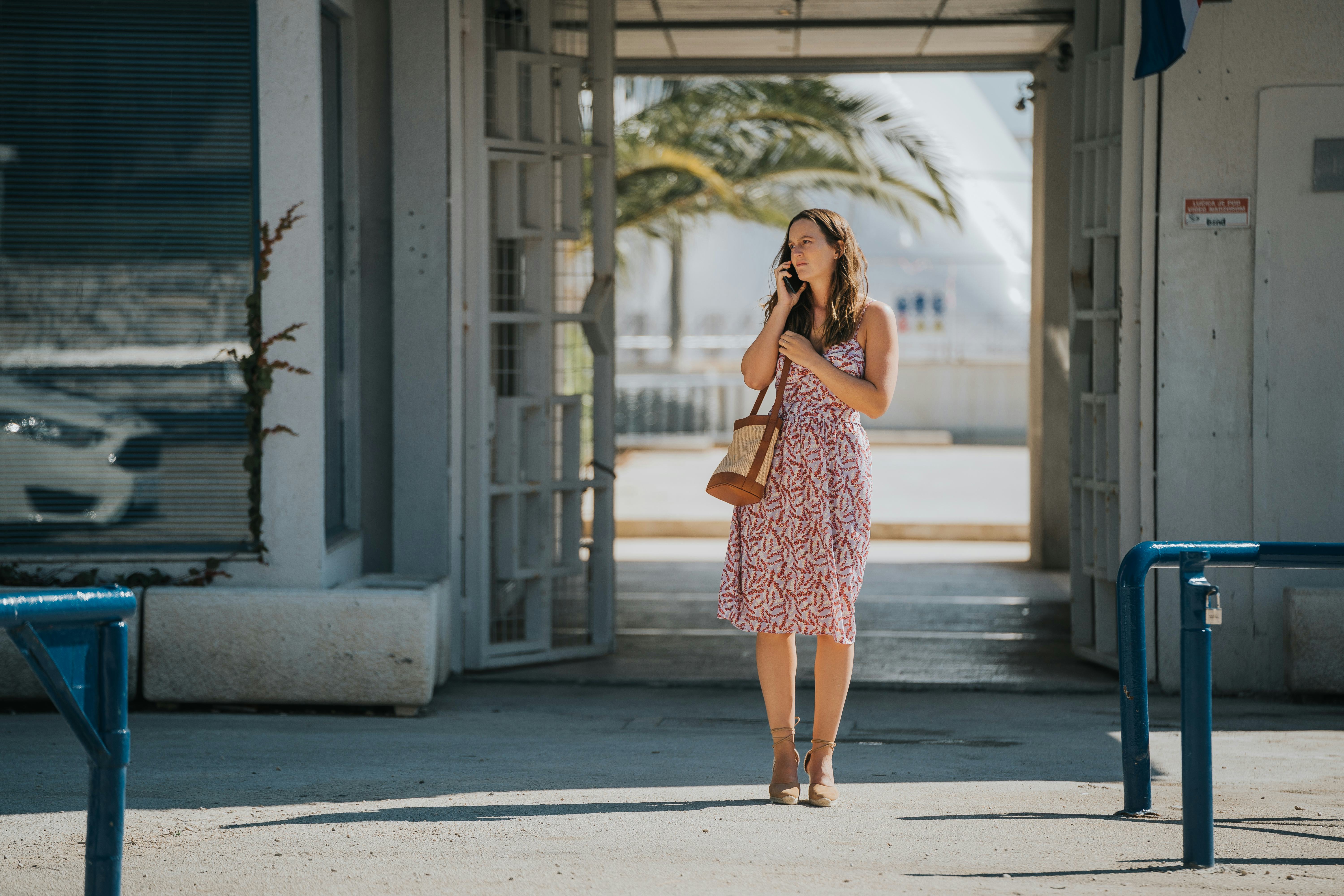 Leighton Meester as Beth in 'The Weekend Away' (2022). Photo courtesy of Netflix.