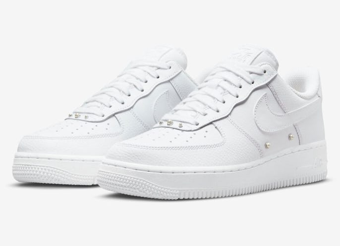 Nike Air Force 1 Pearl Studs