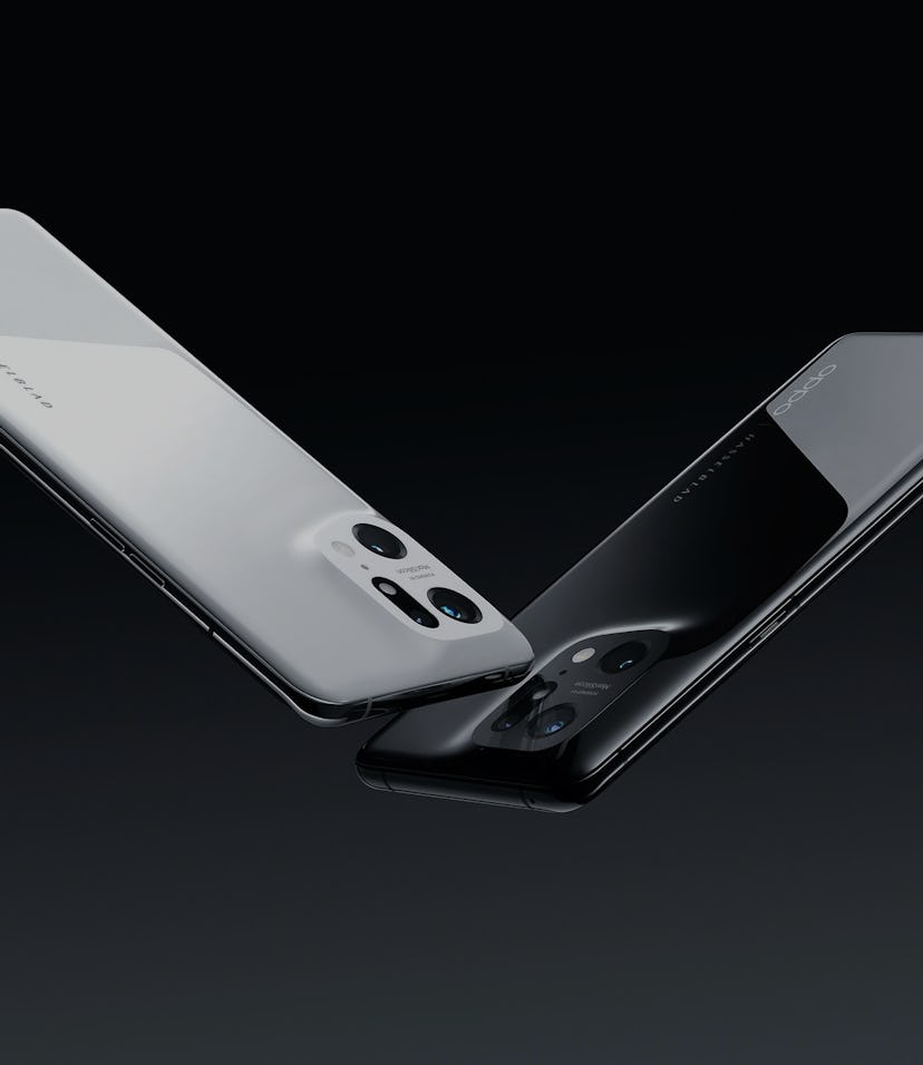 Oppo Find X5 Pro is a ceramic backed camera powerhouse