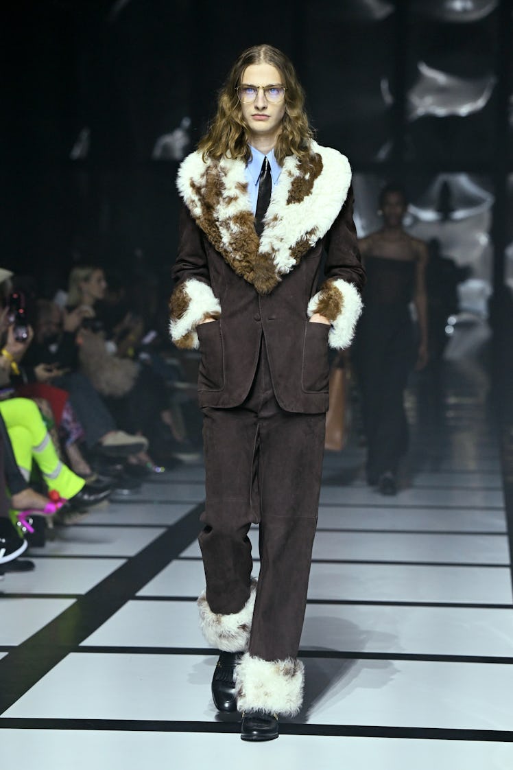 A model walks the runway at the Gucci show during Milan Fashion Week Fall/Winter 2022/23 on February...