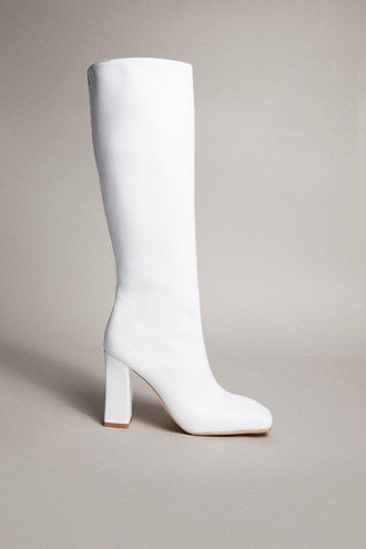 Transition into spring with Karen Millen's white boots.