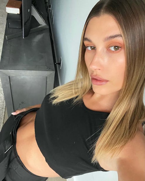 Hailey Bieber's skin routine takes less than 60 seconds.