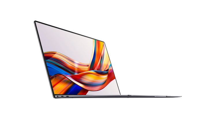 Huawei MateBook X Pro 2022 puts webcam back into bezel above display