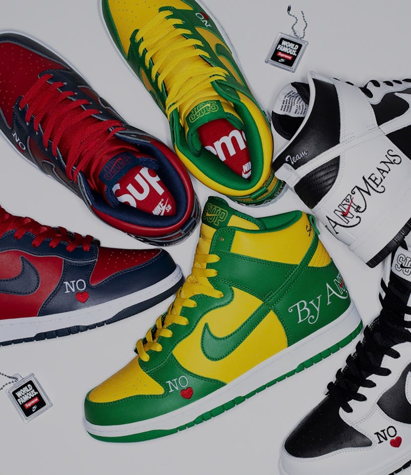 Supreme x Nike SB Dunk High sneaker