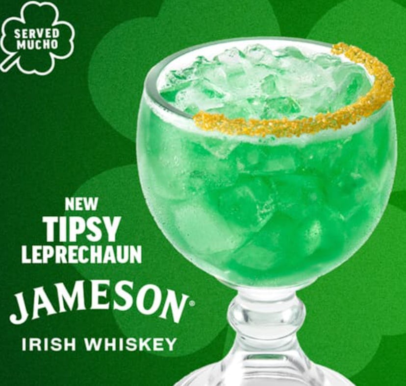 Applebees' $5 Saintly Sips are your go-to St. Patrick's Day 2022 cocktails.