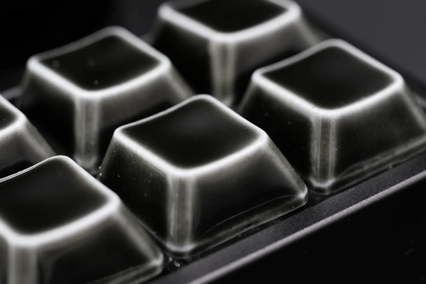 Cermic Keys Are ceramic keycaps the next big keyboard trend?