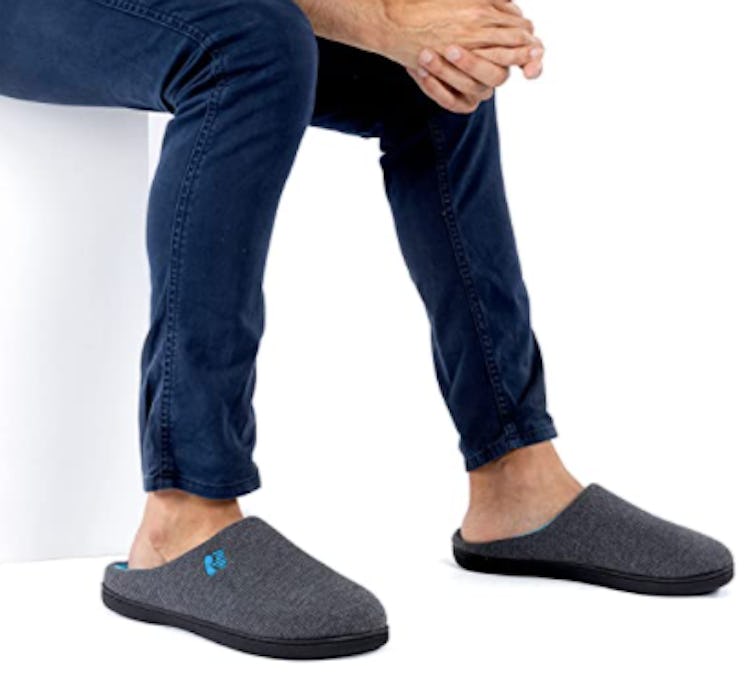 RockDove Men's Two-Tone Memory Foam Slippers