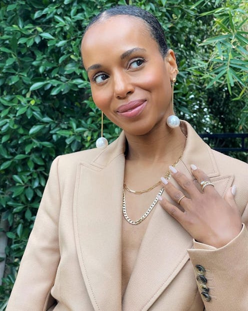 Kerry Washington slick back bun natural hair