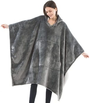  Oversized Wearable Blanket