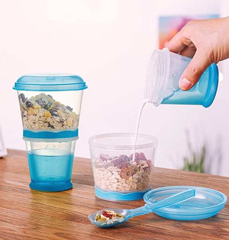 Pogah Cereal On The Go Container