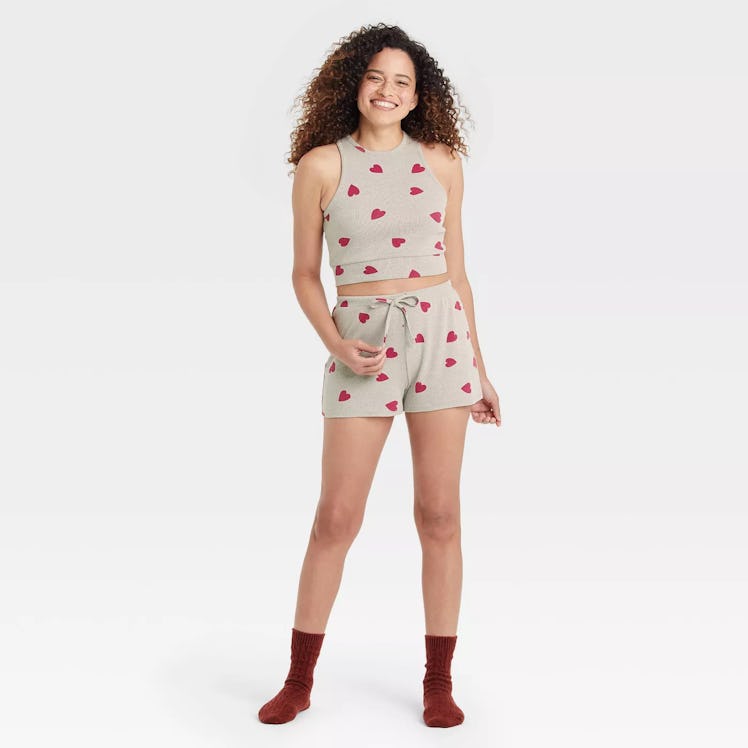 Colsie Heart Print Cropped Tank Top and Shorts Pajama Set