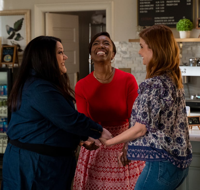 Brooke Elliott as Dana Sue Sullivan, Heather Headley as Helen Decatur, Joanna Garcia Swisher as Madd...