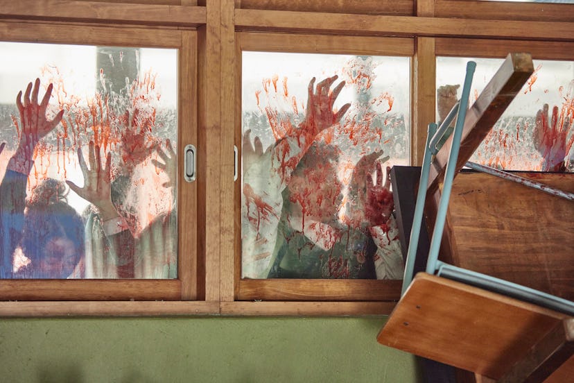 Zombies attacking a school in 'All of us are dead'