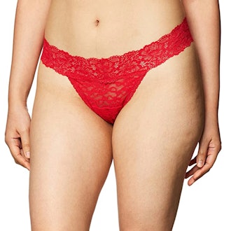 Maidenform Comfort Devotion Lace Thong